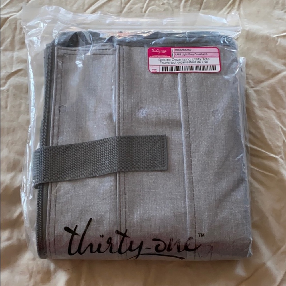 NEW Deluxe Organizing Utility Tote by Thirty One